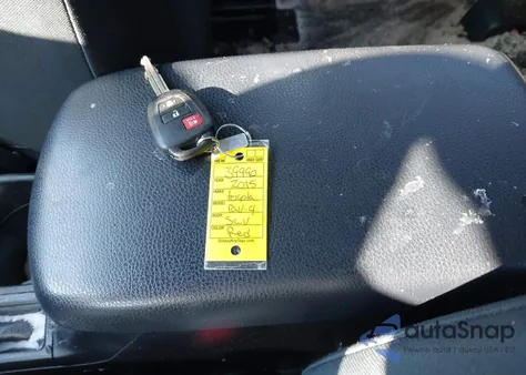 2015 Toyota Rav4 Le z USA, uszkodzony, nr VIN JTMBFREV2FJ033374